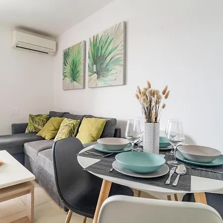 Apartment Stunning In With Kitchenette *