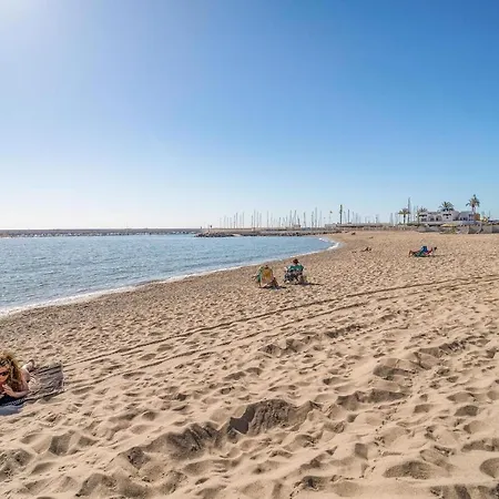 Apartment Stunning In With Kitchenette Fuengirola